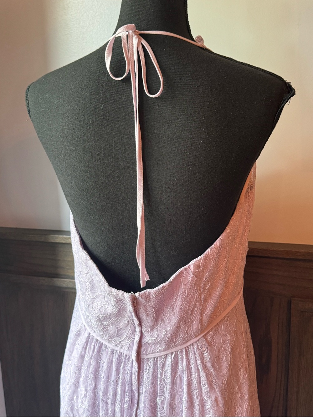 David's Bridal Lilac Lace Halter Gown 12 EUC - Picture 5 of 10